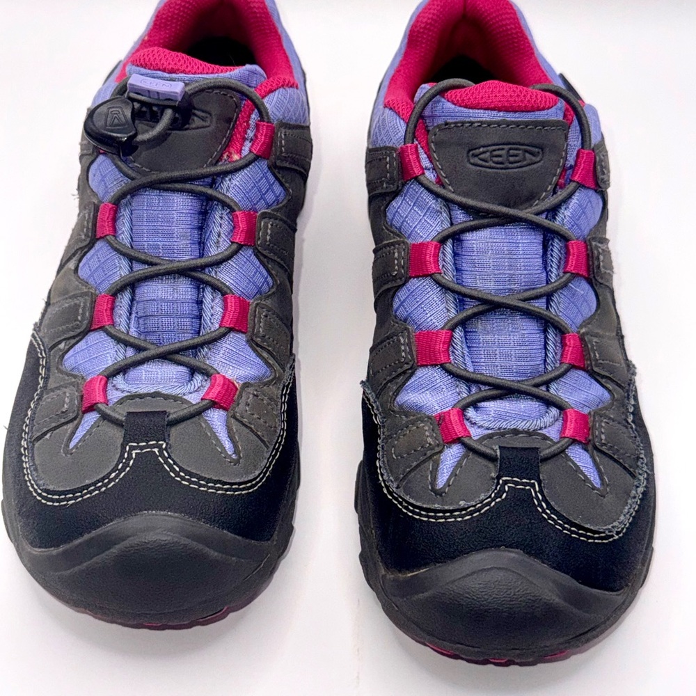 Keen Women's Black with Lavender & Pink Low Hiking Shoes - Picture 2 of 6